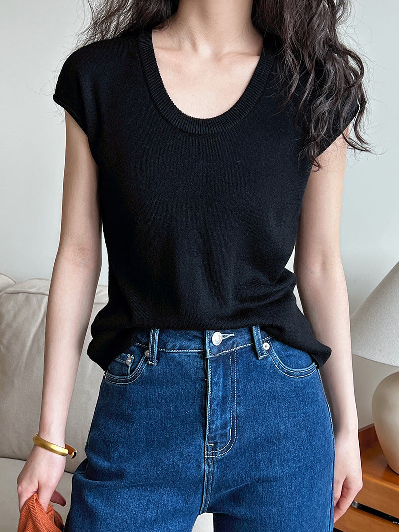 Minimal U-Neck Knit T-Shirt — BL1001