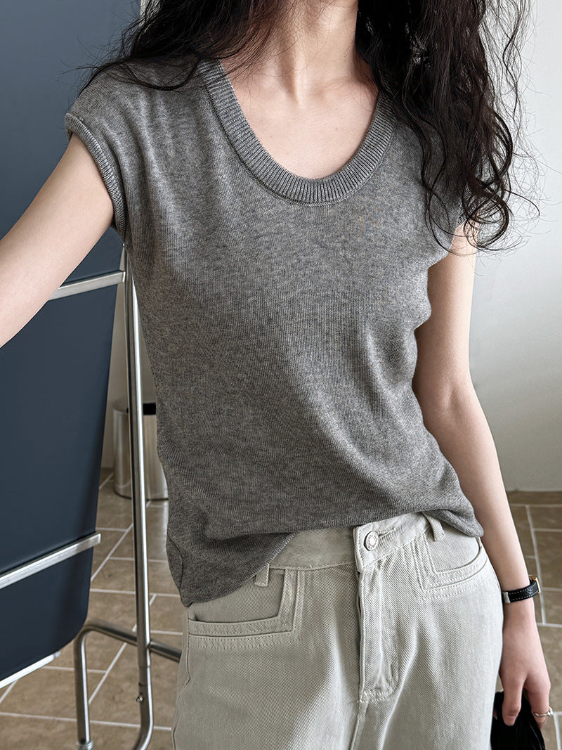 Minimal U-Neck Knit T-Shirt — BL1001
