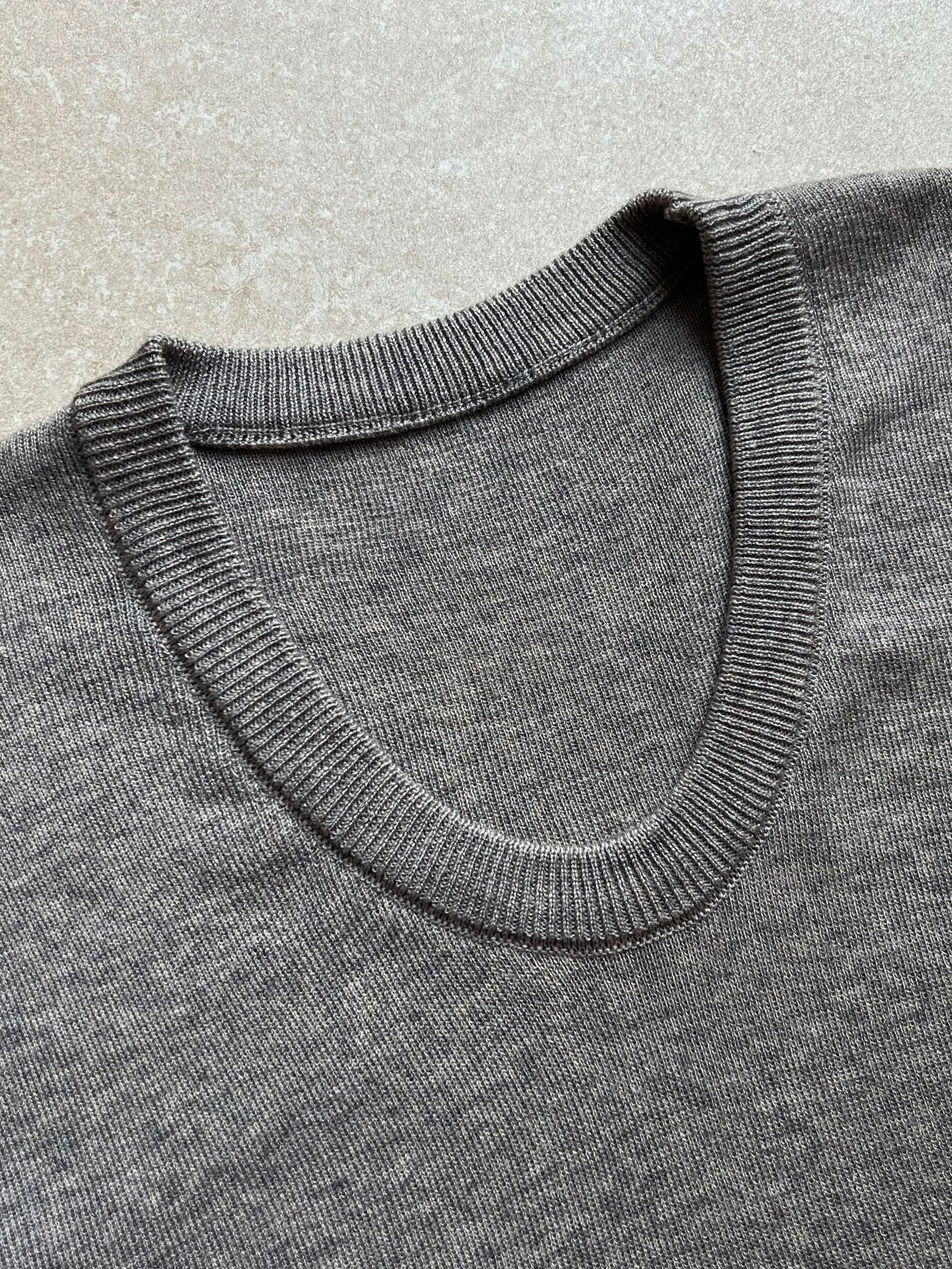 Minimal U-Neck Knit T-Shirt — BL1001