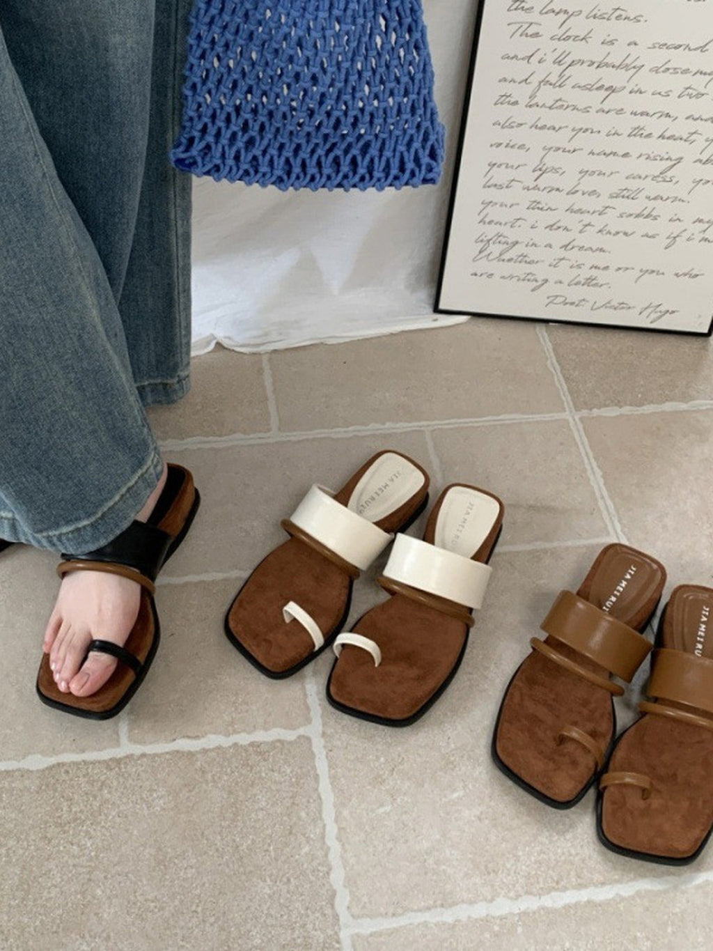 Toe Ring Line Sandals — BL1005