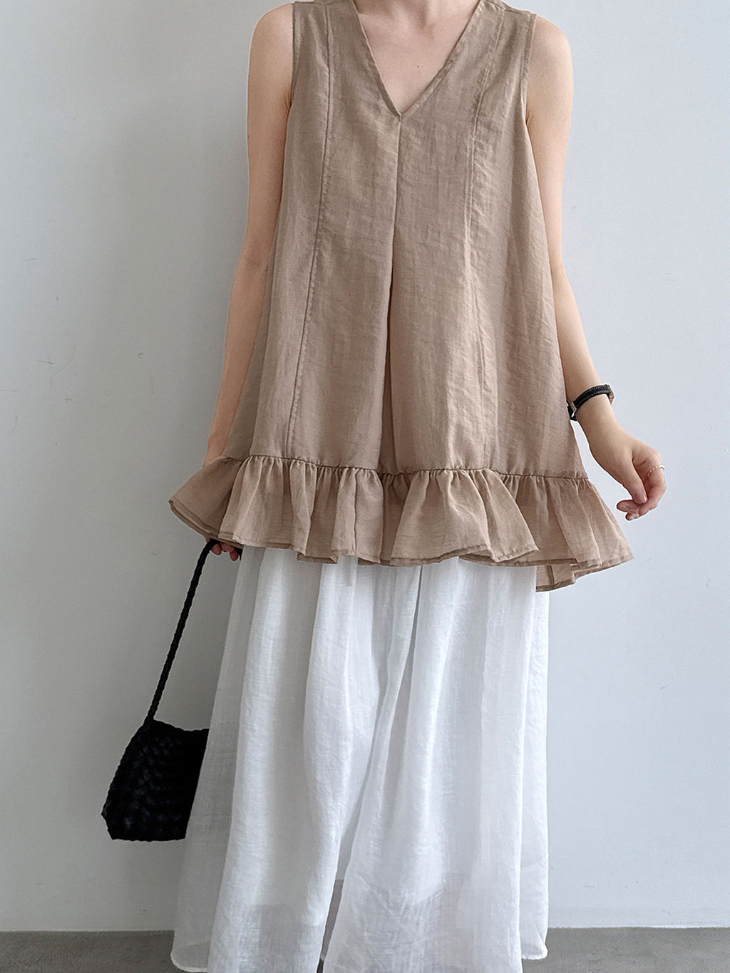 V-Neck Flare Tiered Vest — BL1006