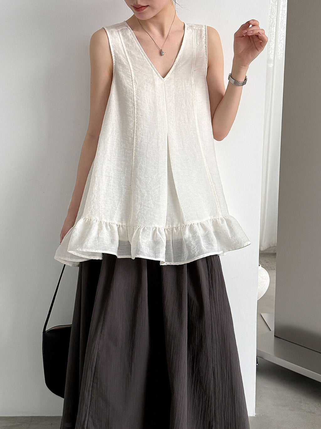 V-Neck Flare Tiered Vest — BL1006