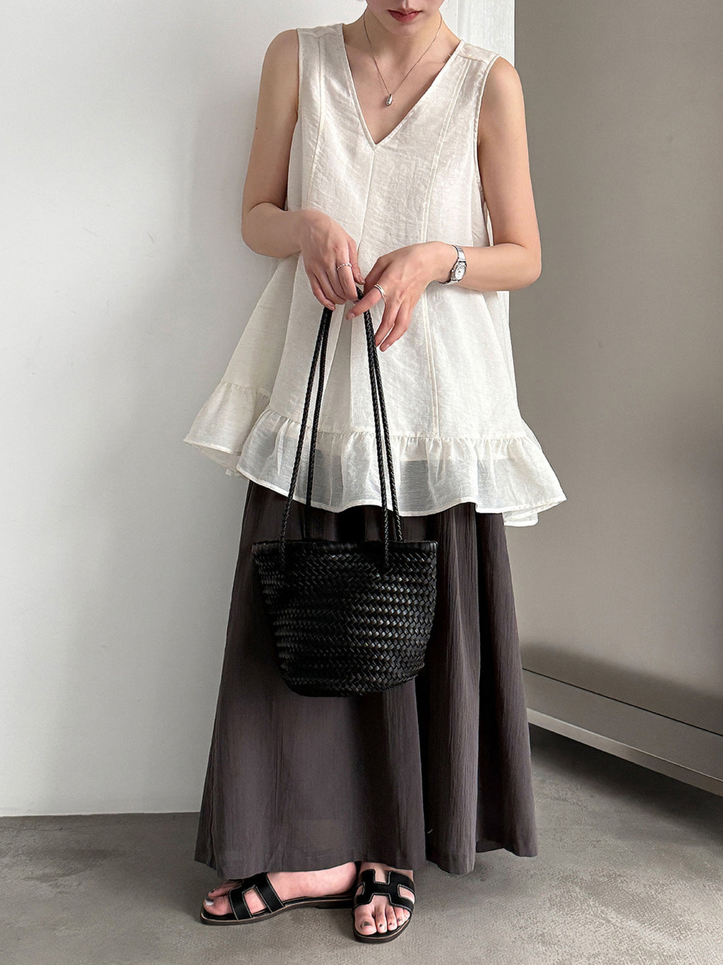 V-Neck Flare Tiered Vest — BL1006