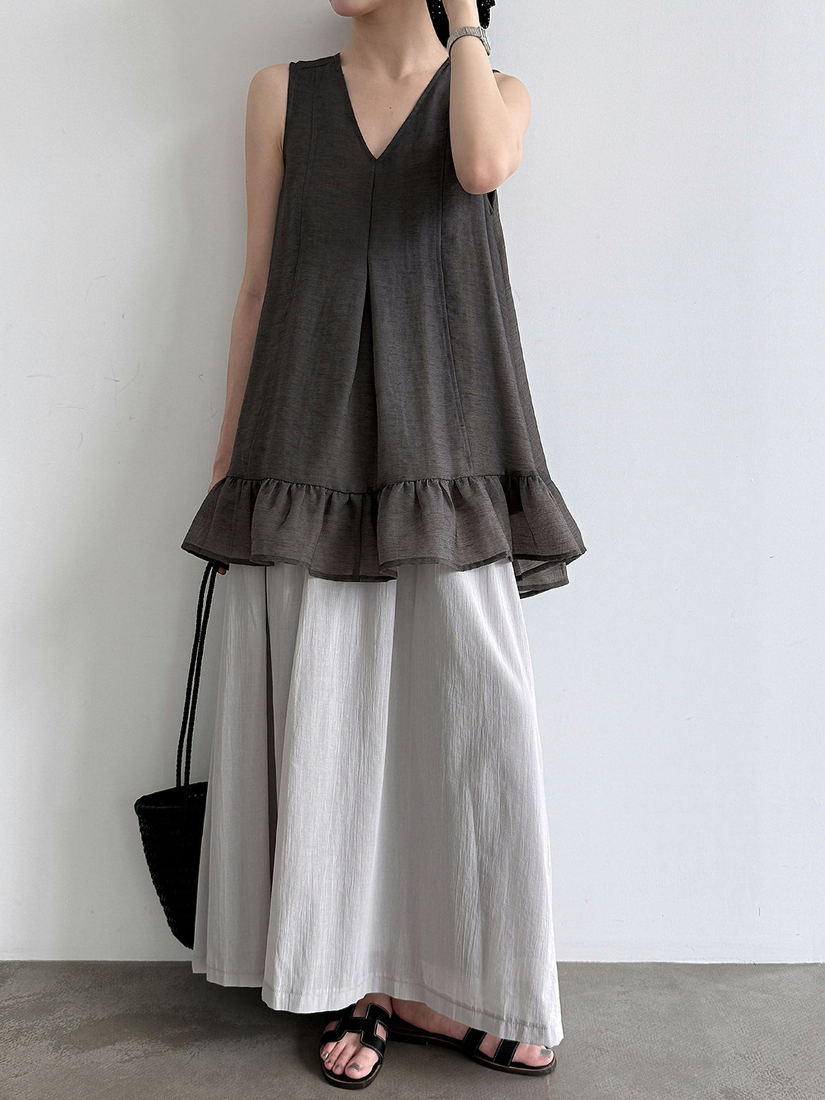 V-Neck Flare Tiered Vest — BL1006