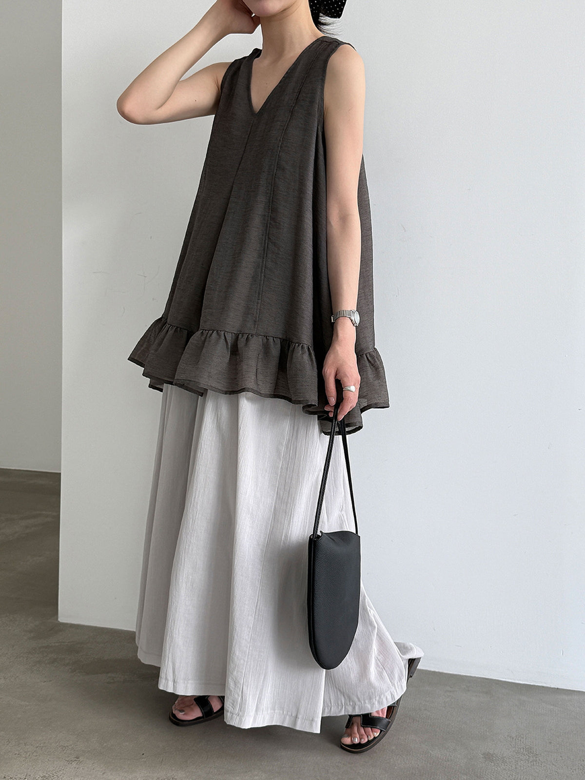 V-Neck Flare Tiered Vest — BL1006