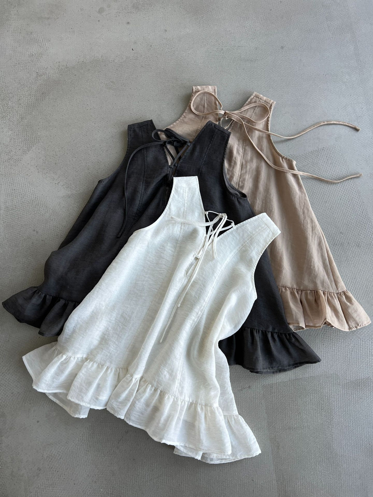 V-Neck Flare Tiered Vest — BL1006