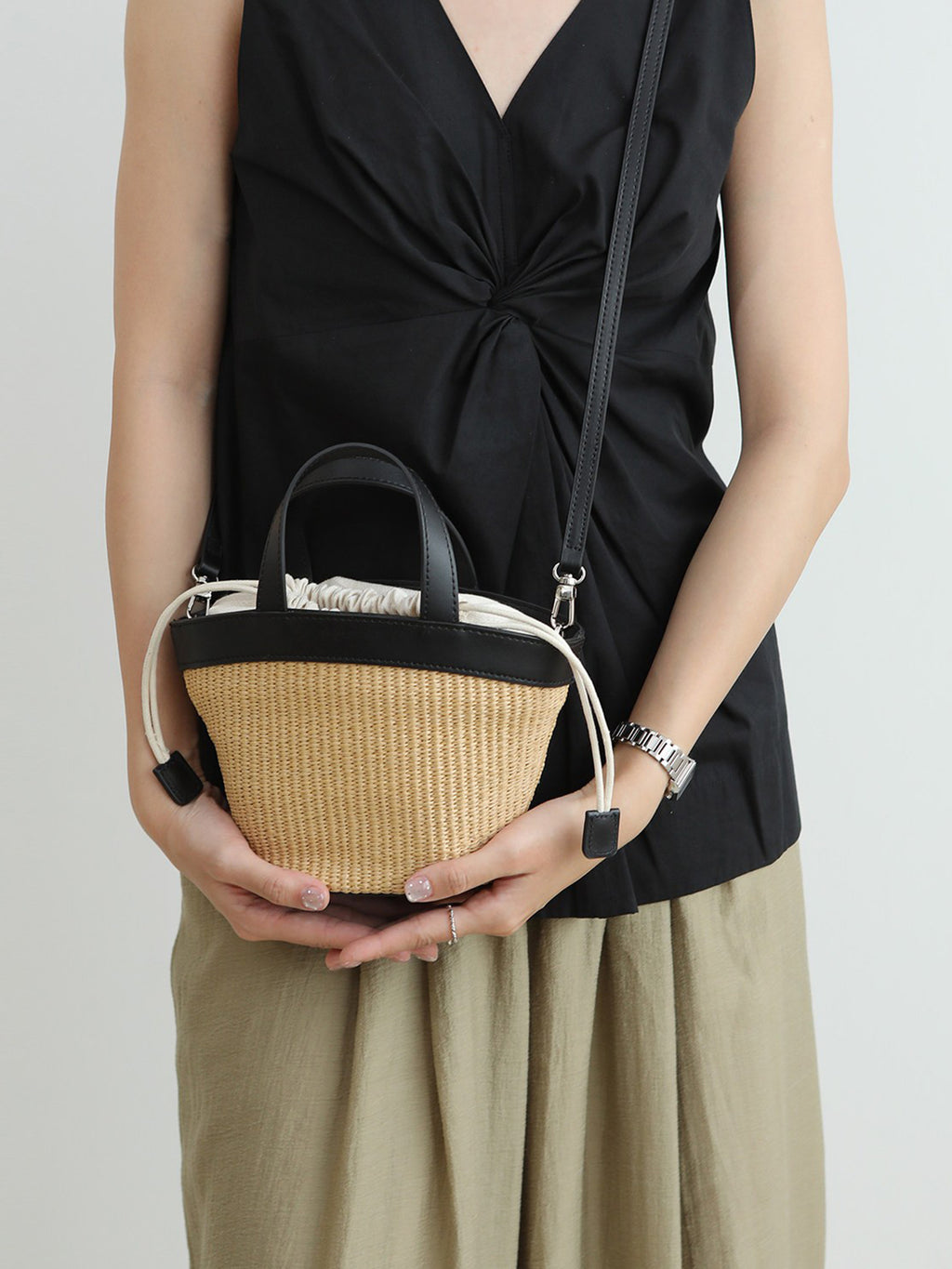 Bicolor Mini Basket Bag — BL1007