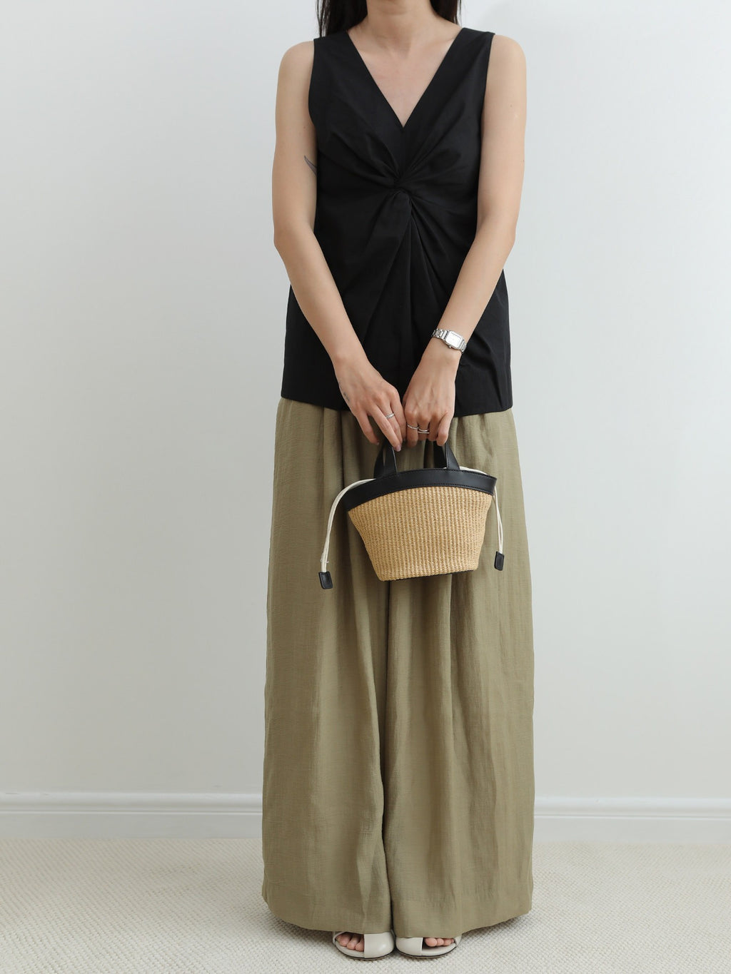Bicolor Mini Basket Bag — BL1007