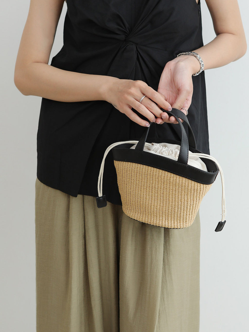 Bicolor Mini Basket Bag — BL1007