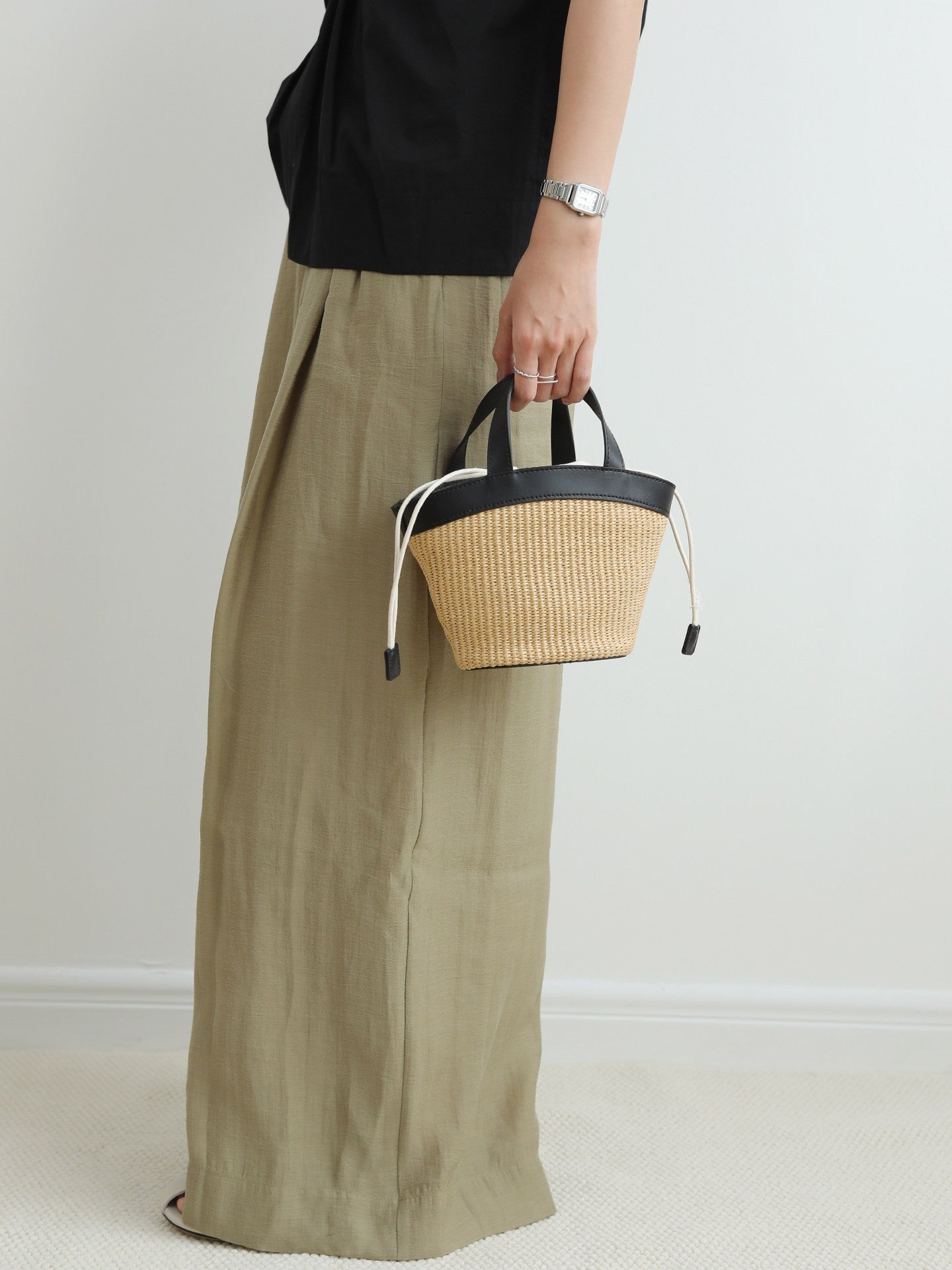 Bicolor Mini Basket Bag — BL1007