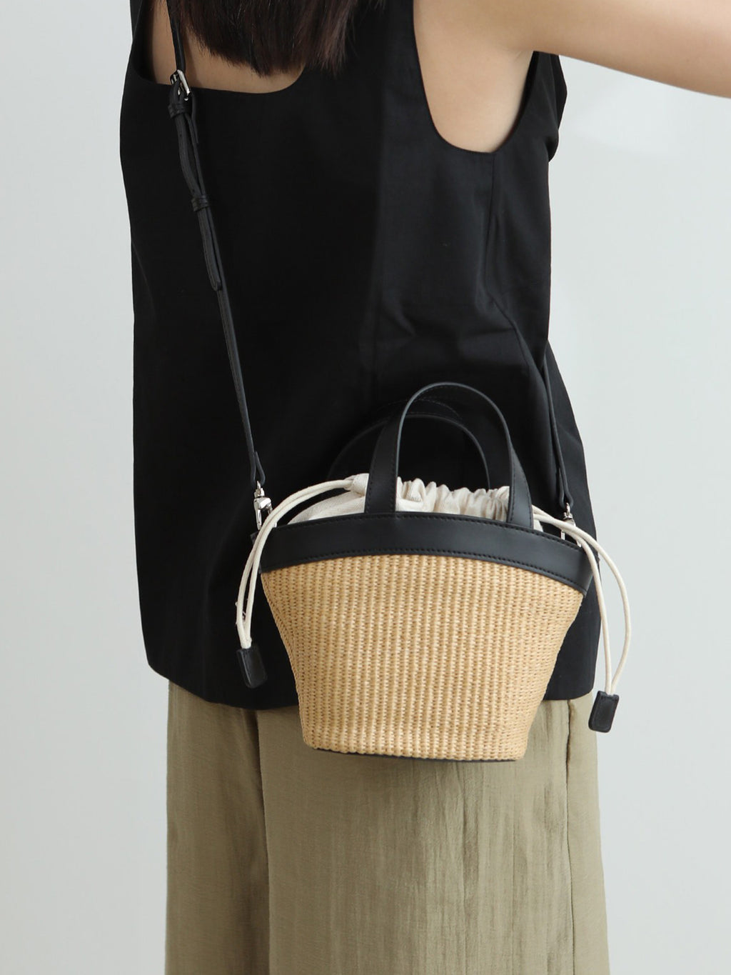 Bicolor Mini Basket Bag — BL1007