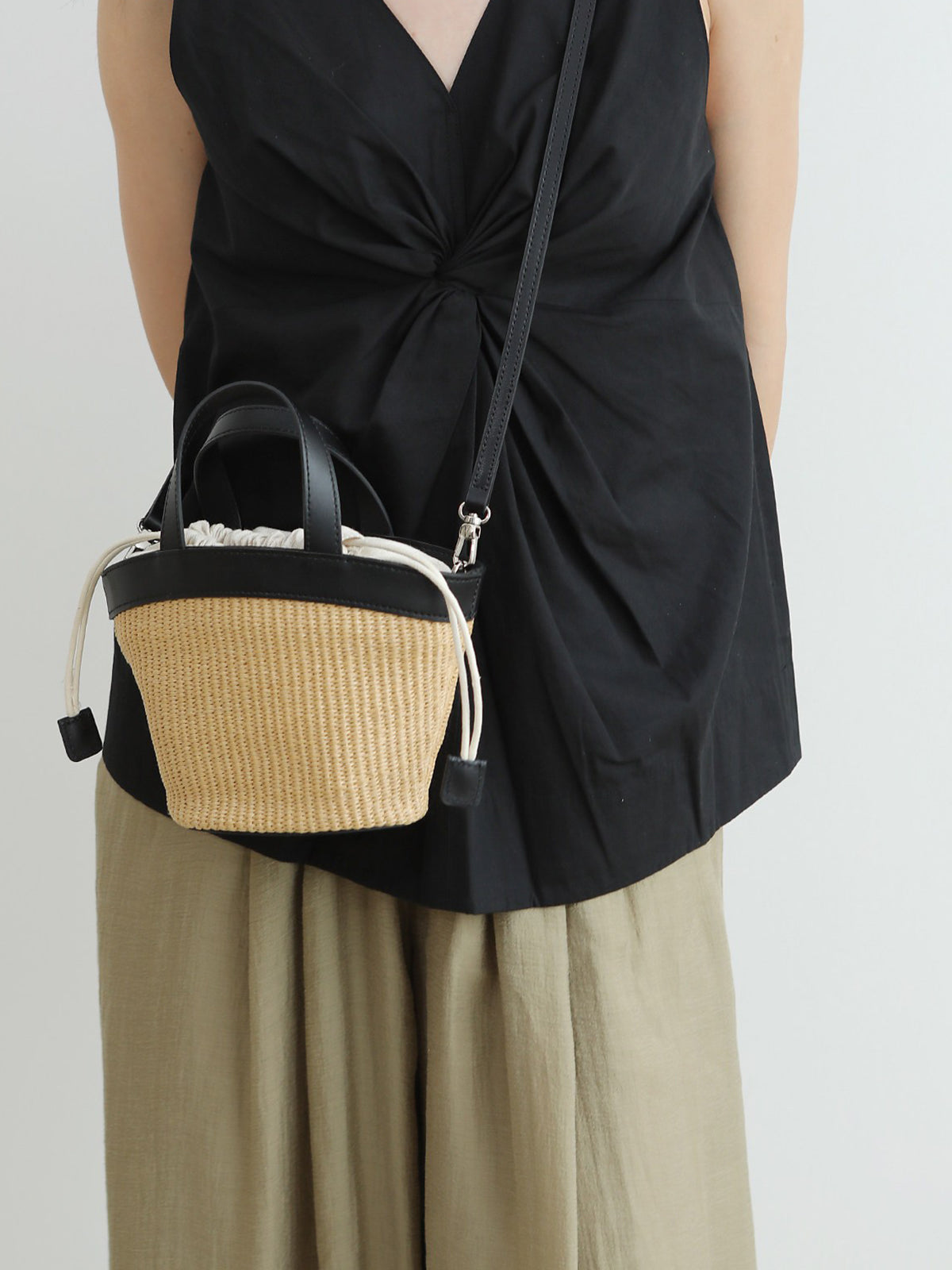 Bicolor Mini Basket Bag — BL1007