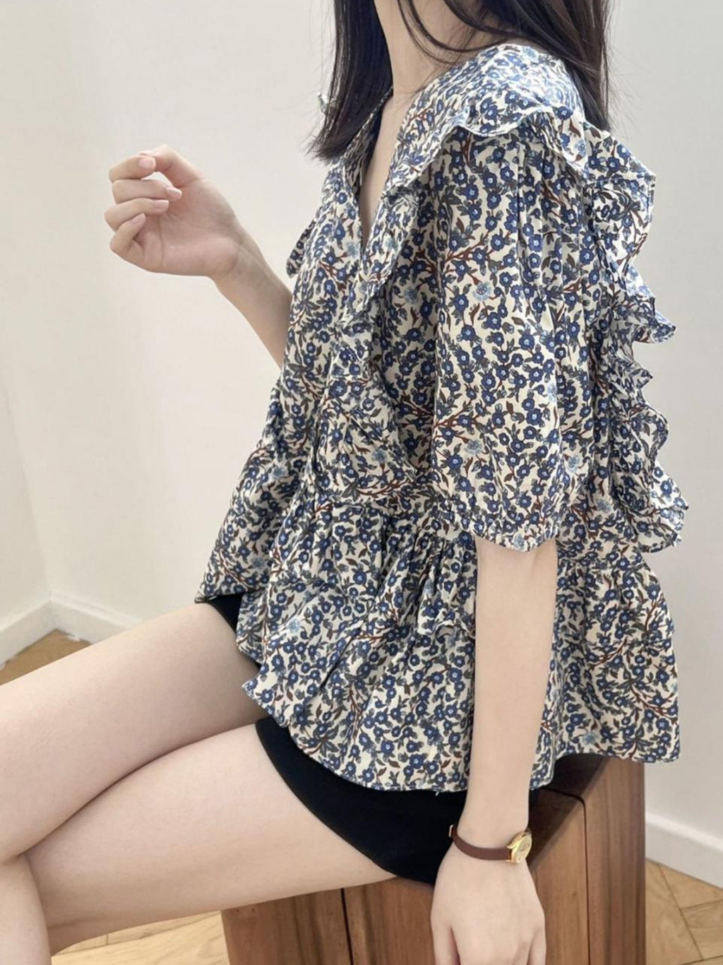 V-Neck Frill Peplum Floral Blouse — BL1013