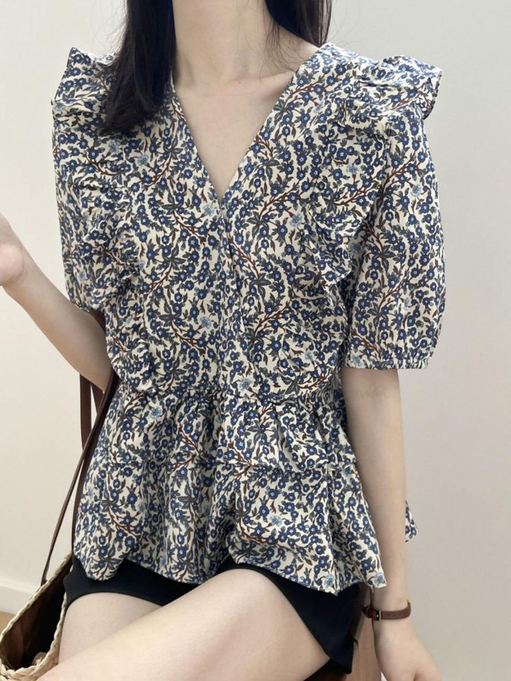 V-Neck Frill Peplum Floral Blouse — BL1013