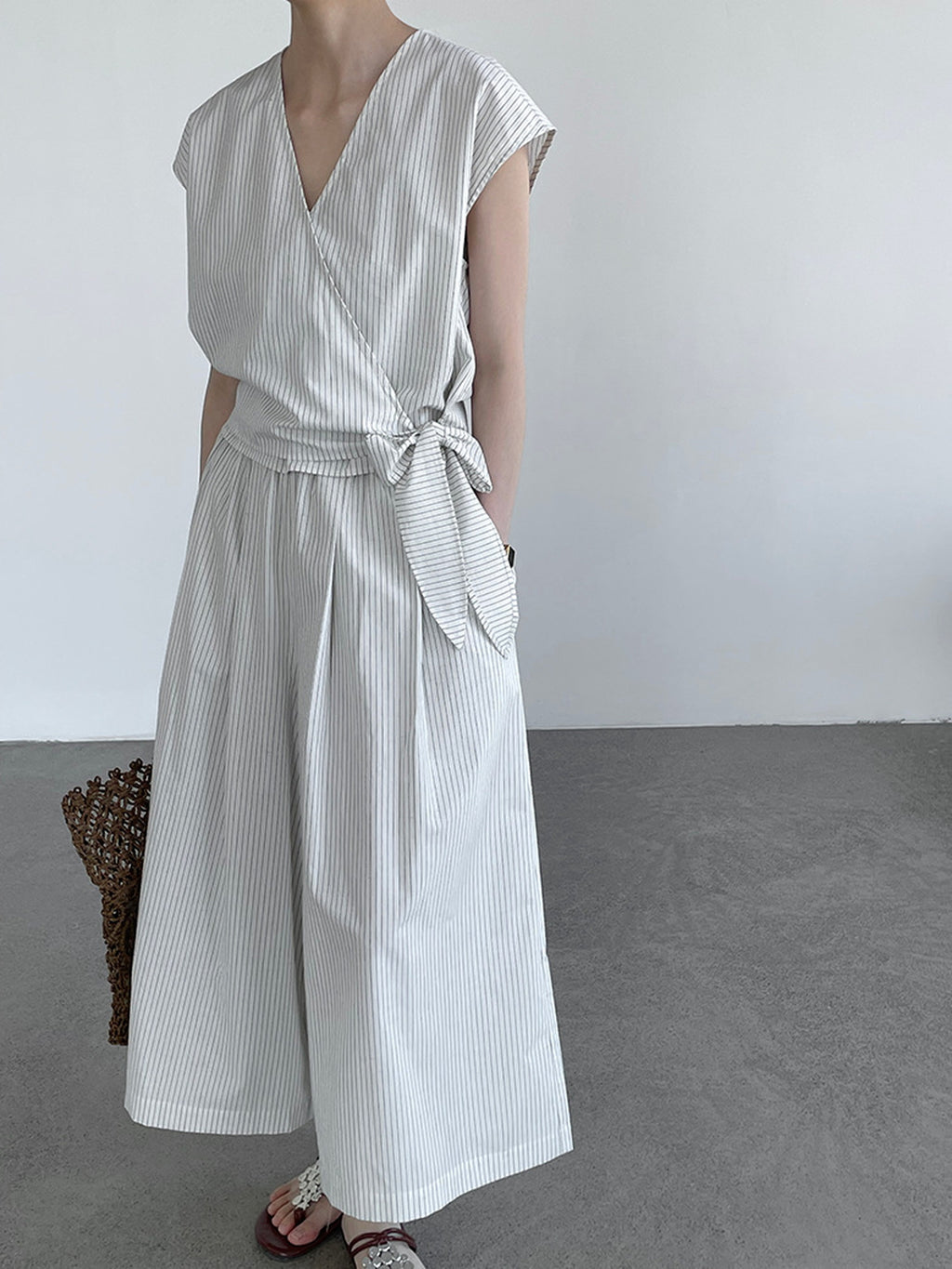 Stripe Cache-Coeur Linen Setup — BL1015
