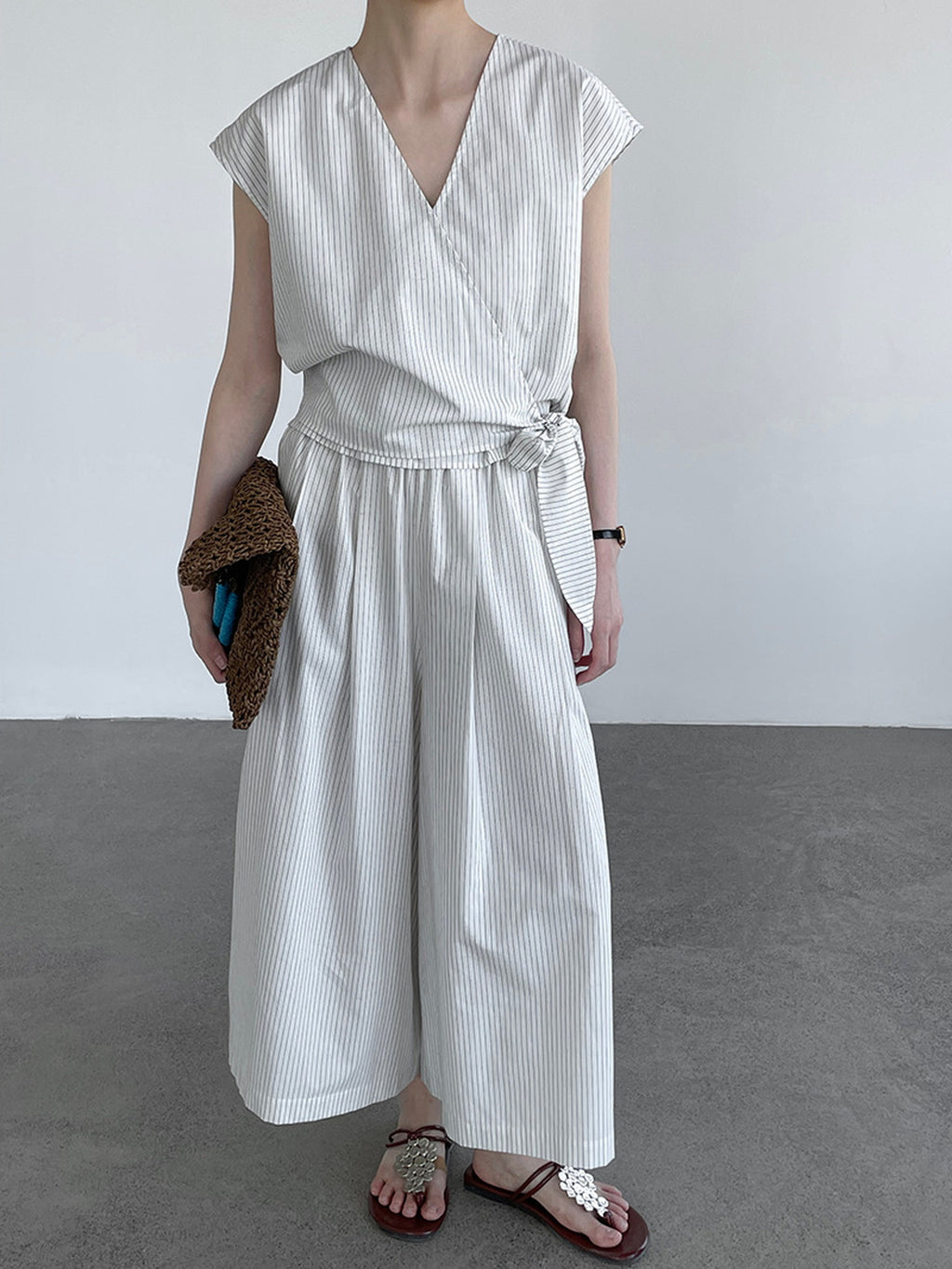 Stripe Cache-Coeur Linen Setup — BL1015