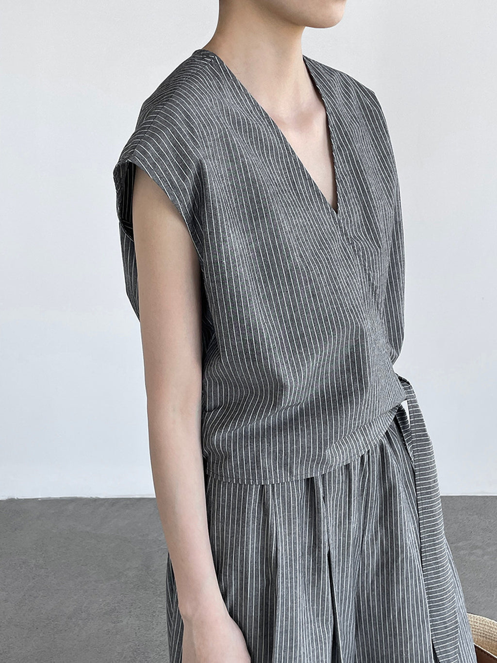 Stripe Cache-Coeur Linen Setup — BL1015