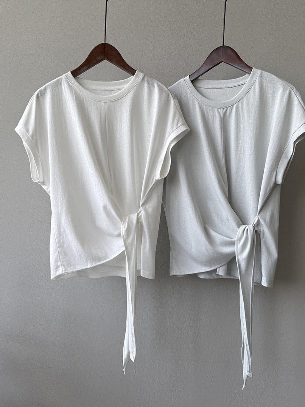 Twist Front Side Ribbon Tee — BL1017