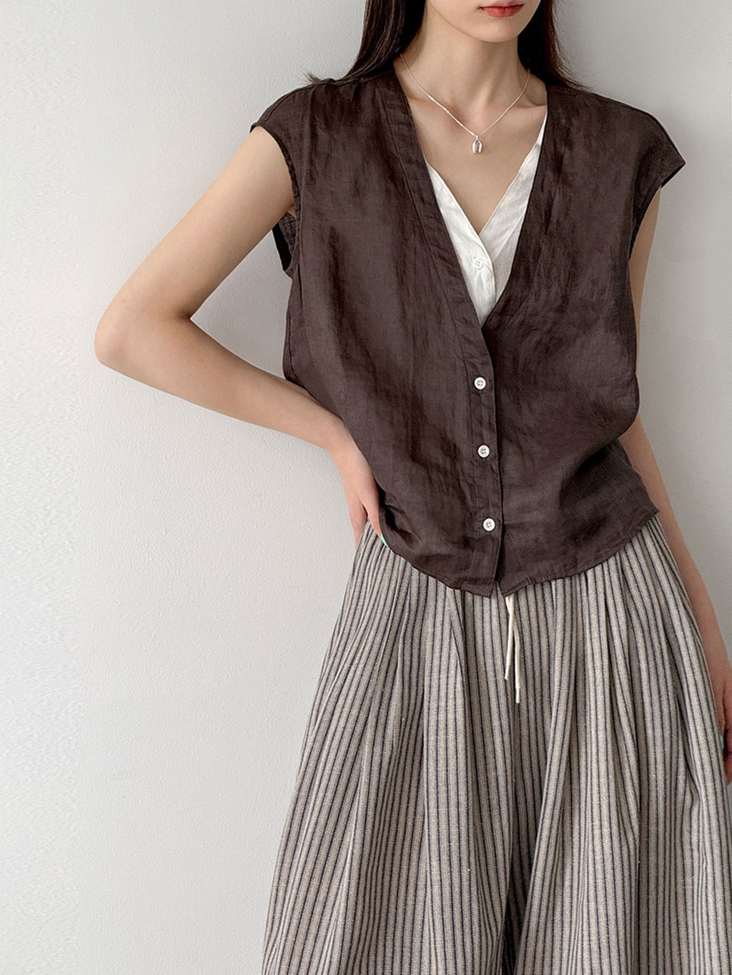 Pure Ramie V-Neck Layered Vest — BL1023