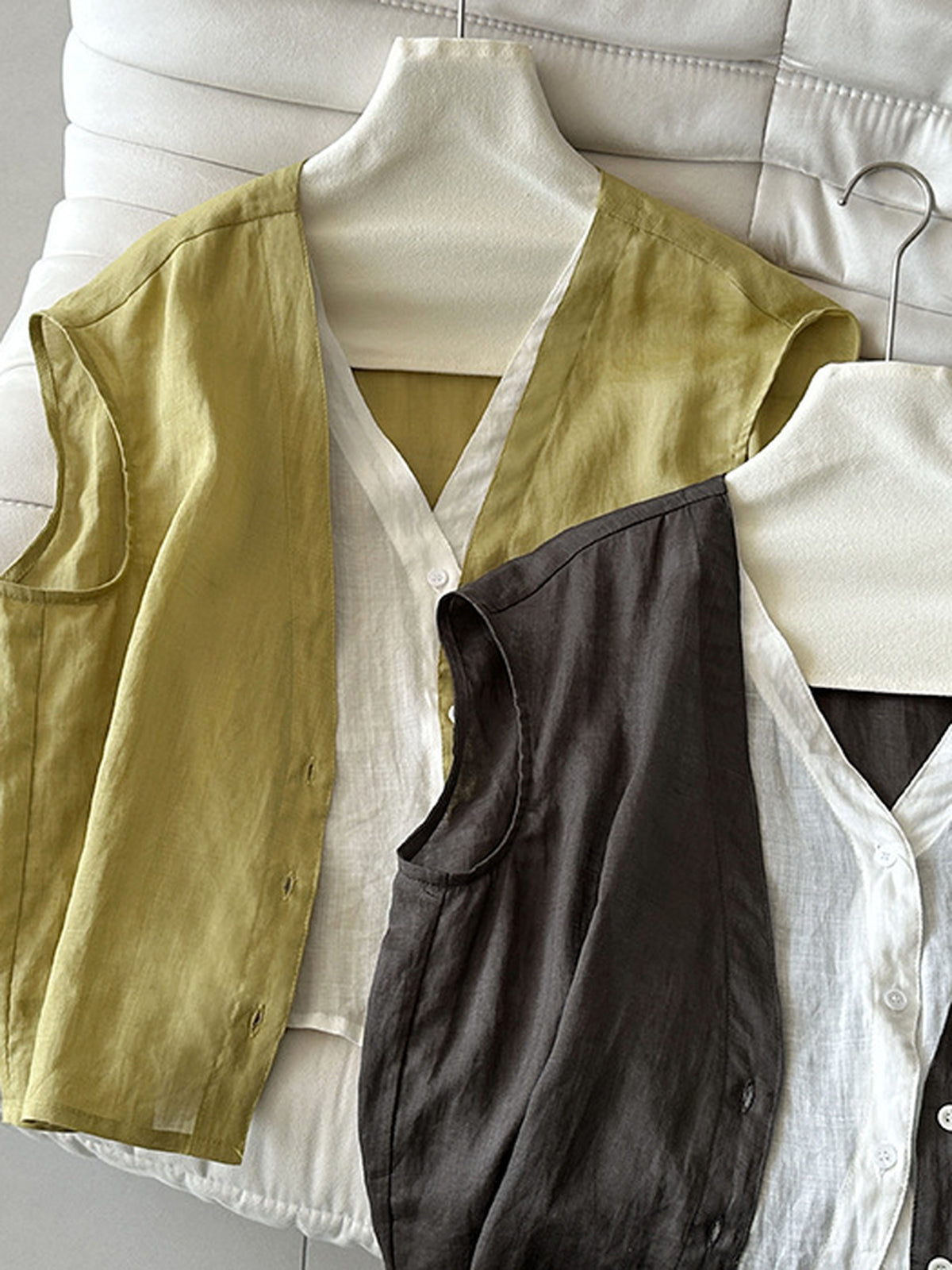 Pure Ramie V-Neck Layered Vest — BL1023