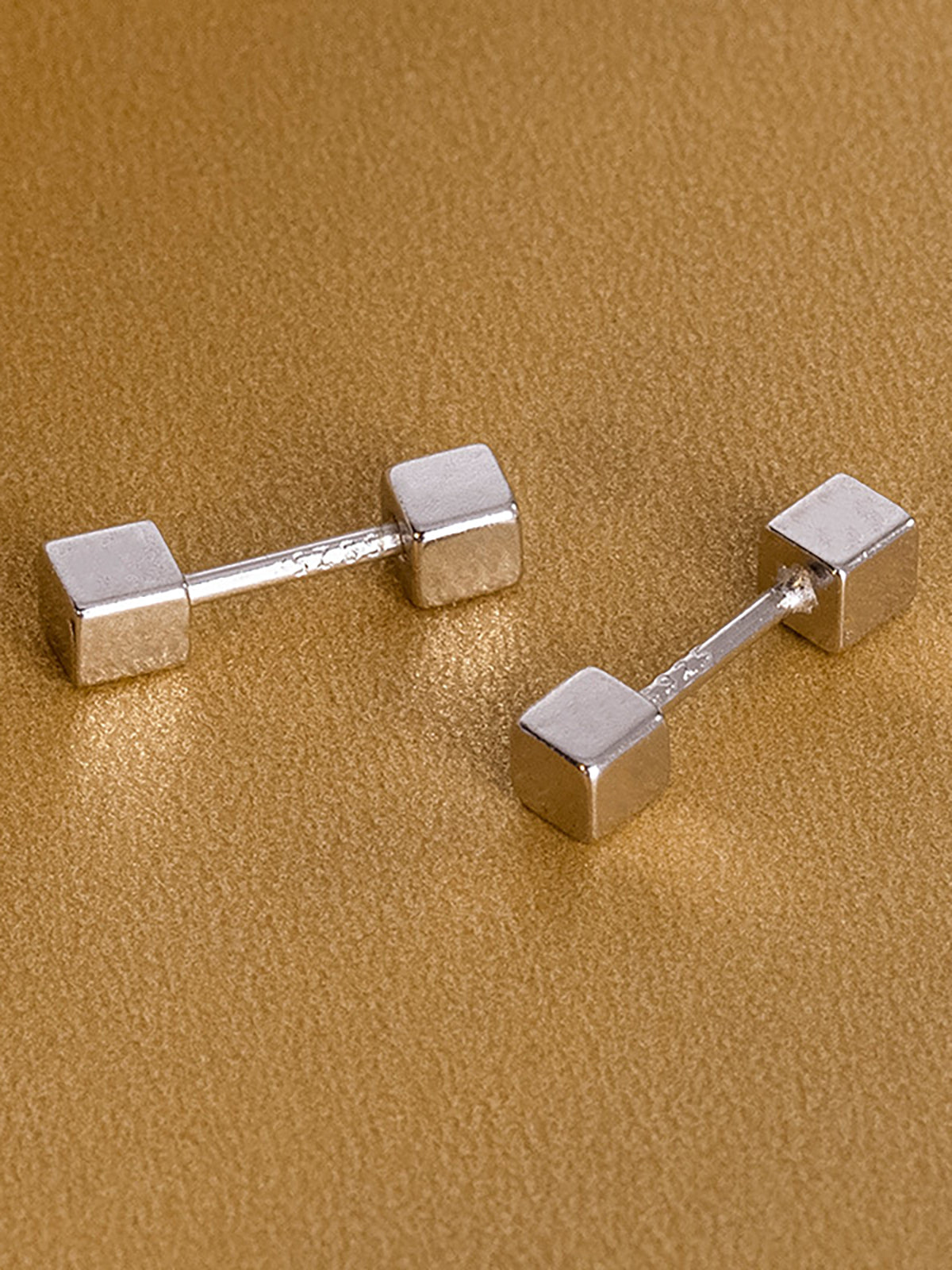 Minimal Cube Stud Pierced Earrings — BL1028