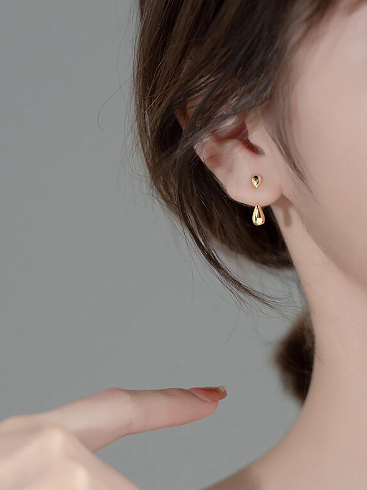 Teardrop Pierced Earrings — BL1032