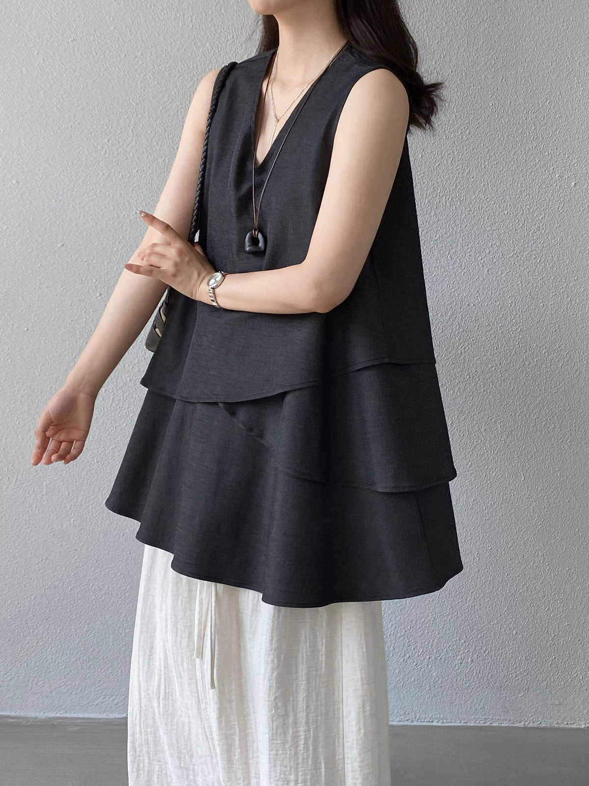 Tiered Sleeveless Tunic Blouse — BL1101