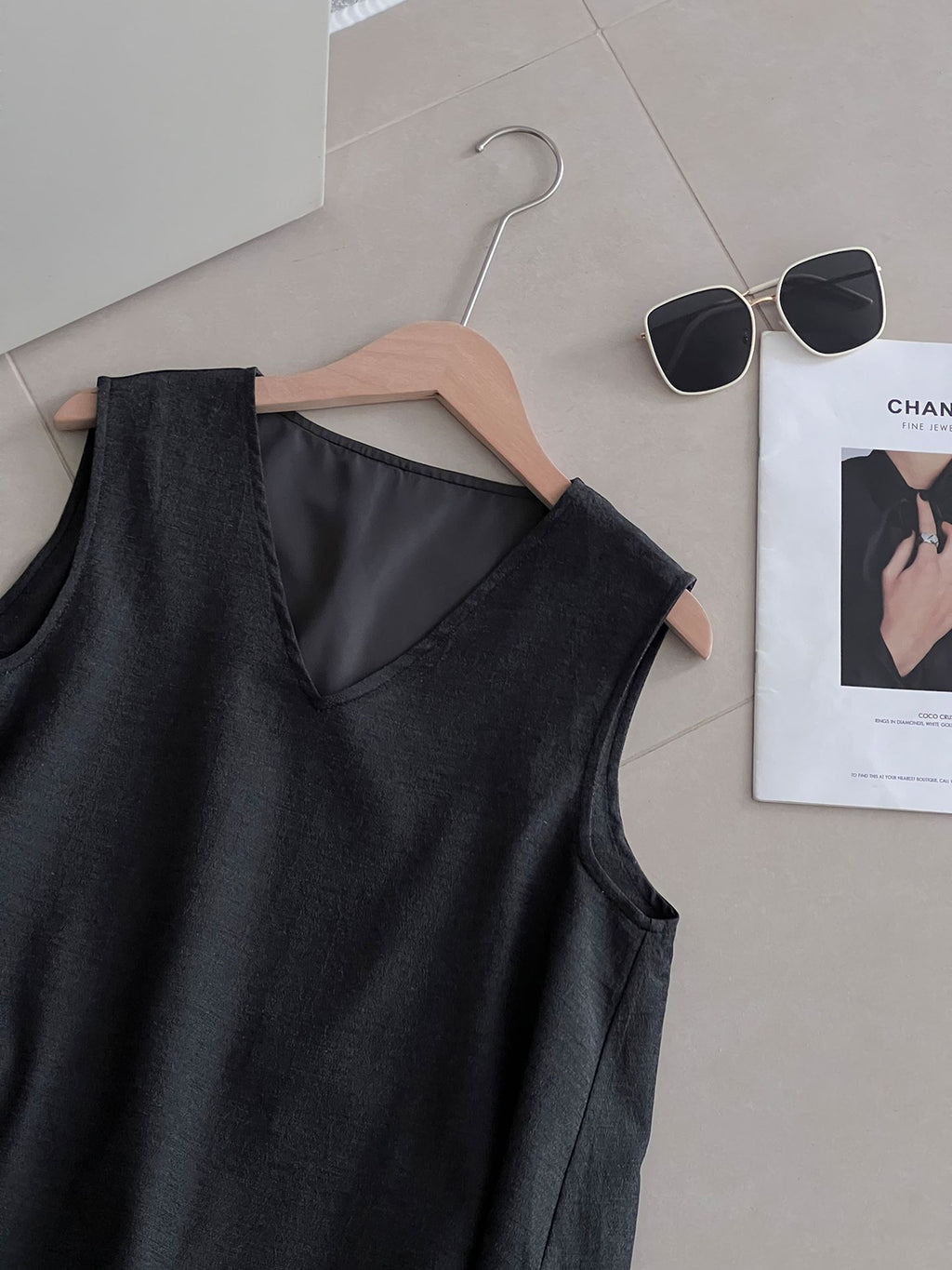 Tiered Sleeveless Tunic Blouse — BL1101