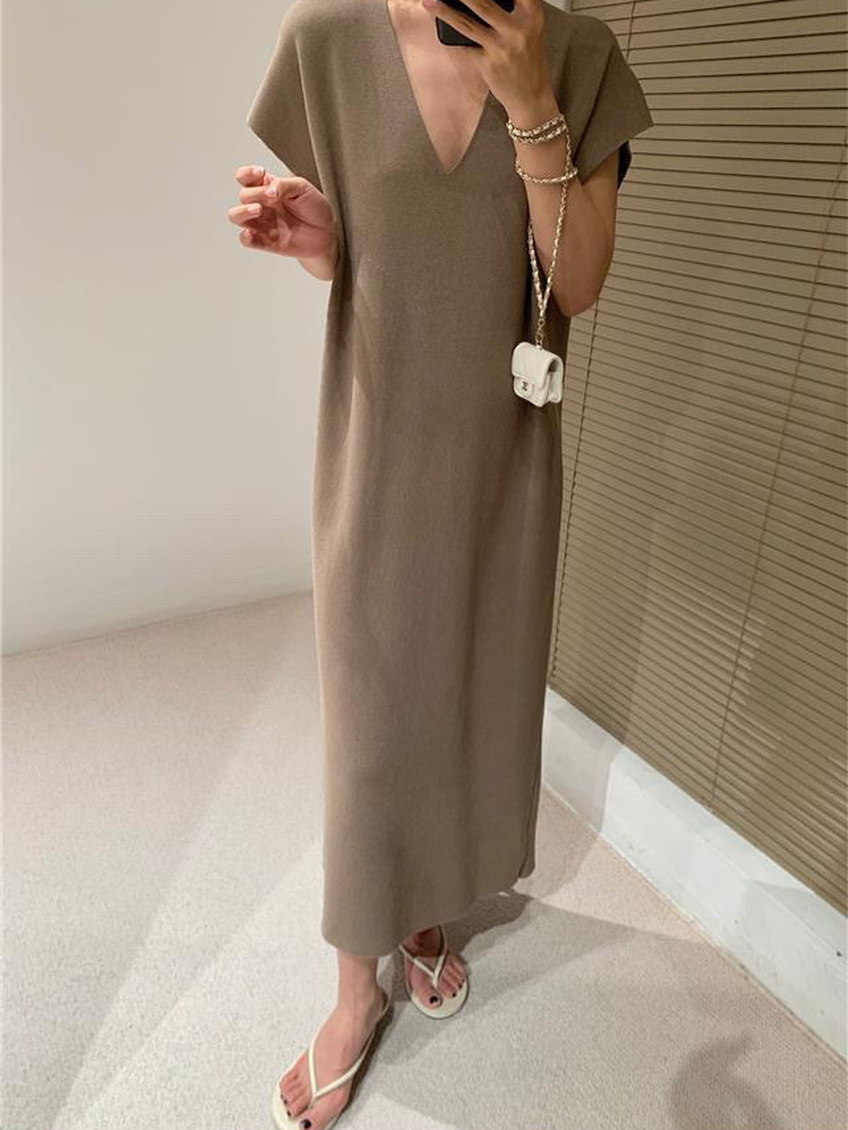 Deep V-Neck Relaxed Midi Dress — BL1106