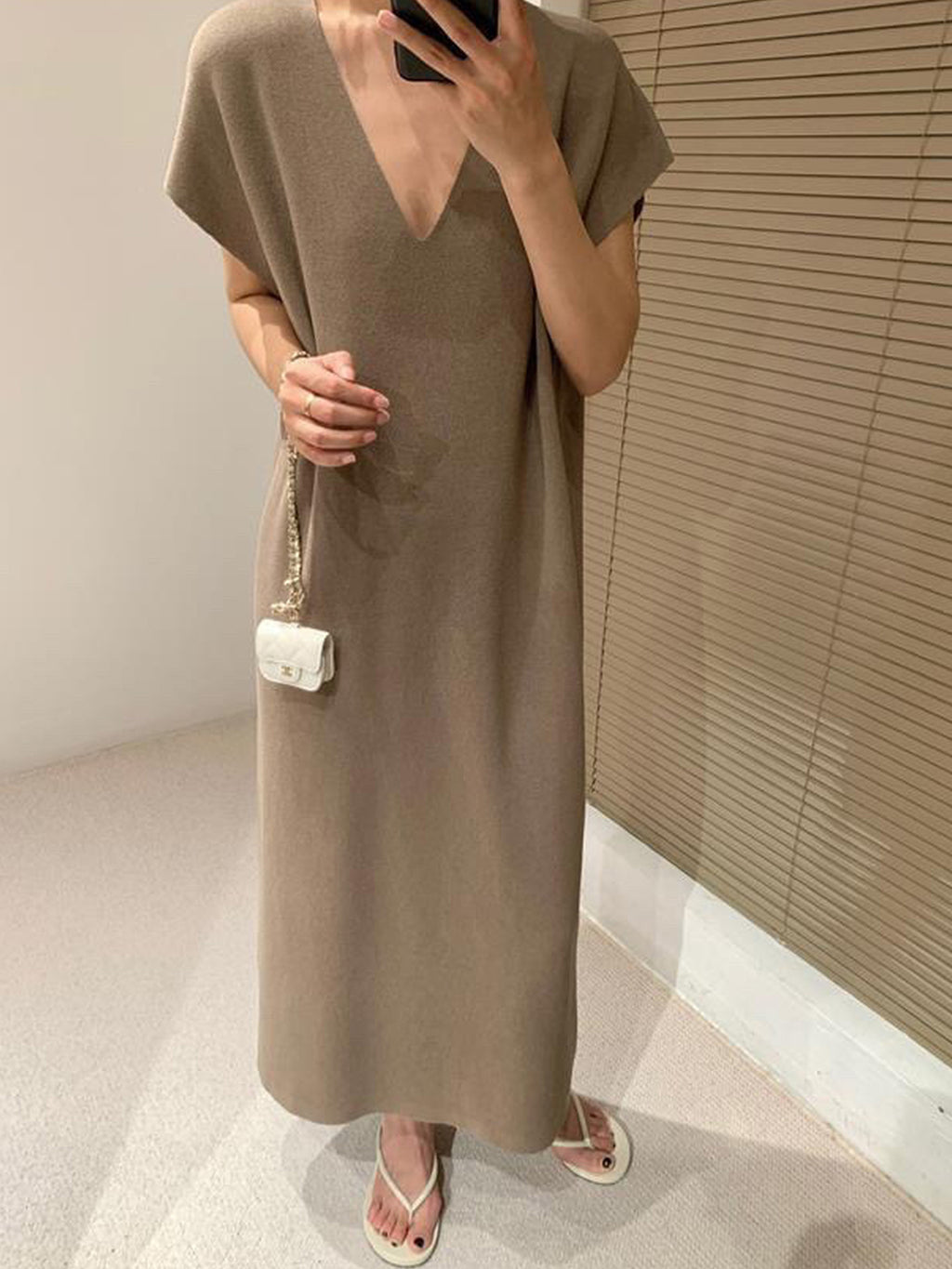 Deep V-Neck Relaxed Midi Dress — BL1106