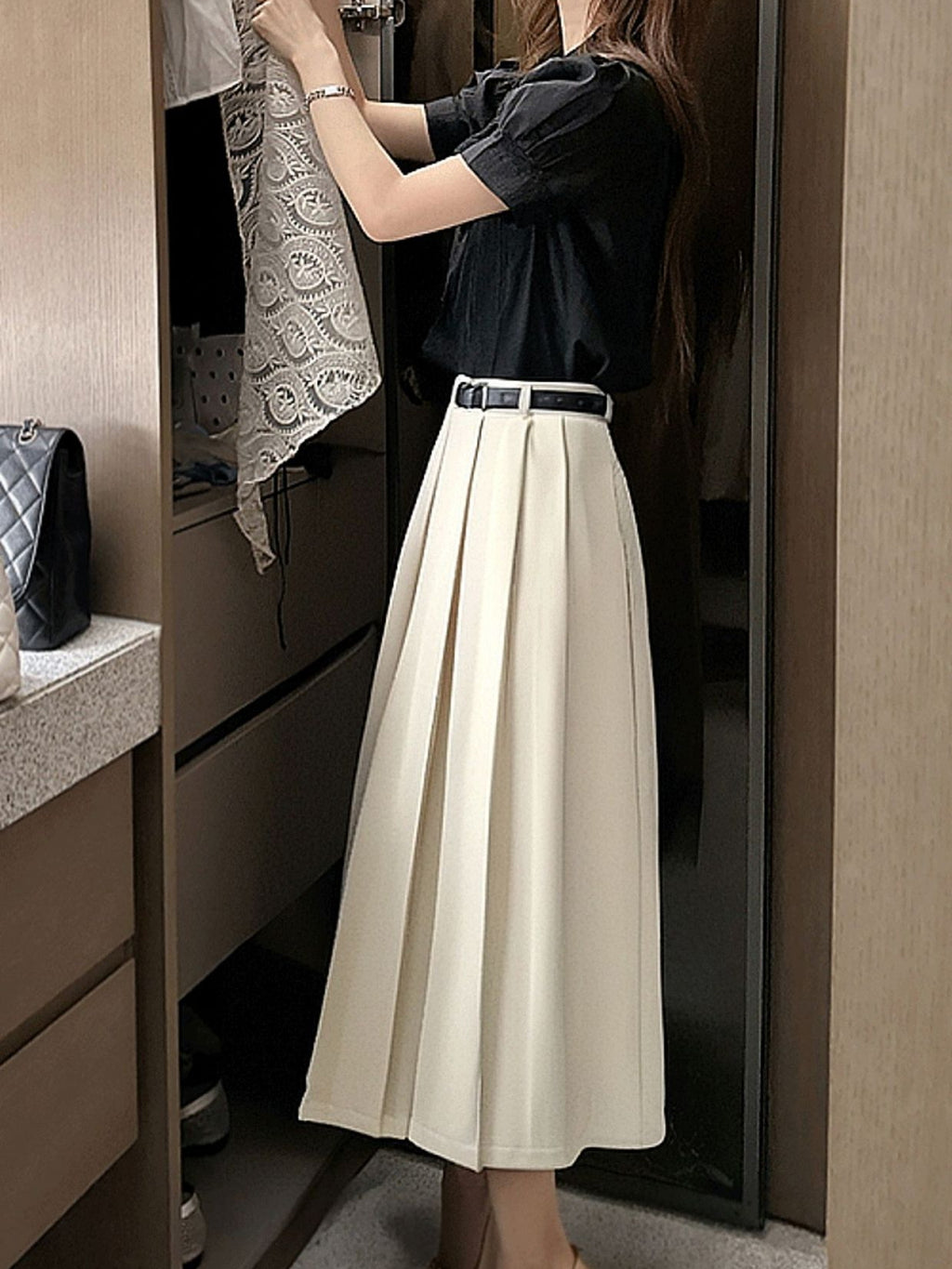 Elegant A-Line Pleated Midi Skirt — BL1122