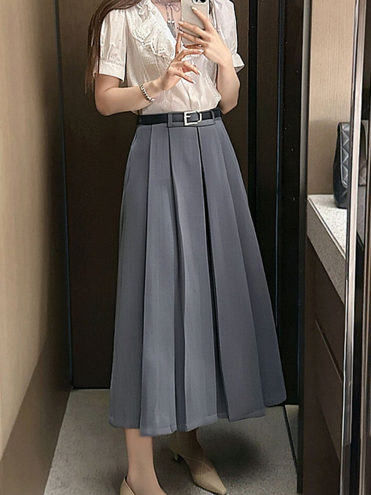 Elegant A-Line Pleated Midi Skirt — BL1122