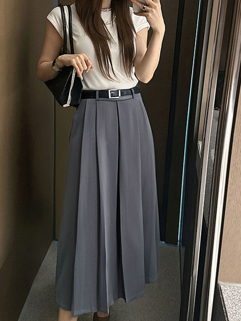 Elegant A-Line Pleated Midi Skirt — BL1122