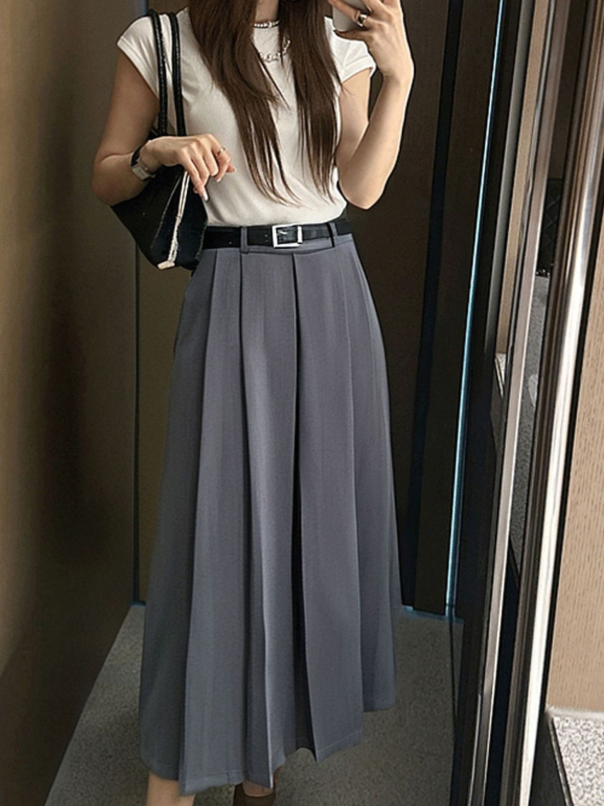 Elegant A-Line Pleated Midi Skirt — BL1122