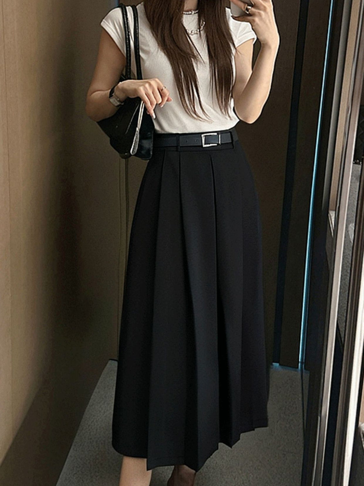 Elegant A-Line Pleated Midi Skirt — BL1122