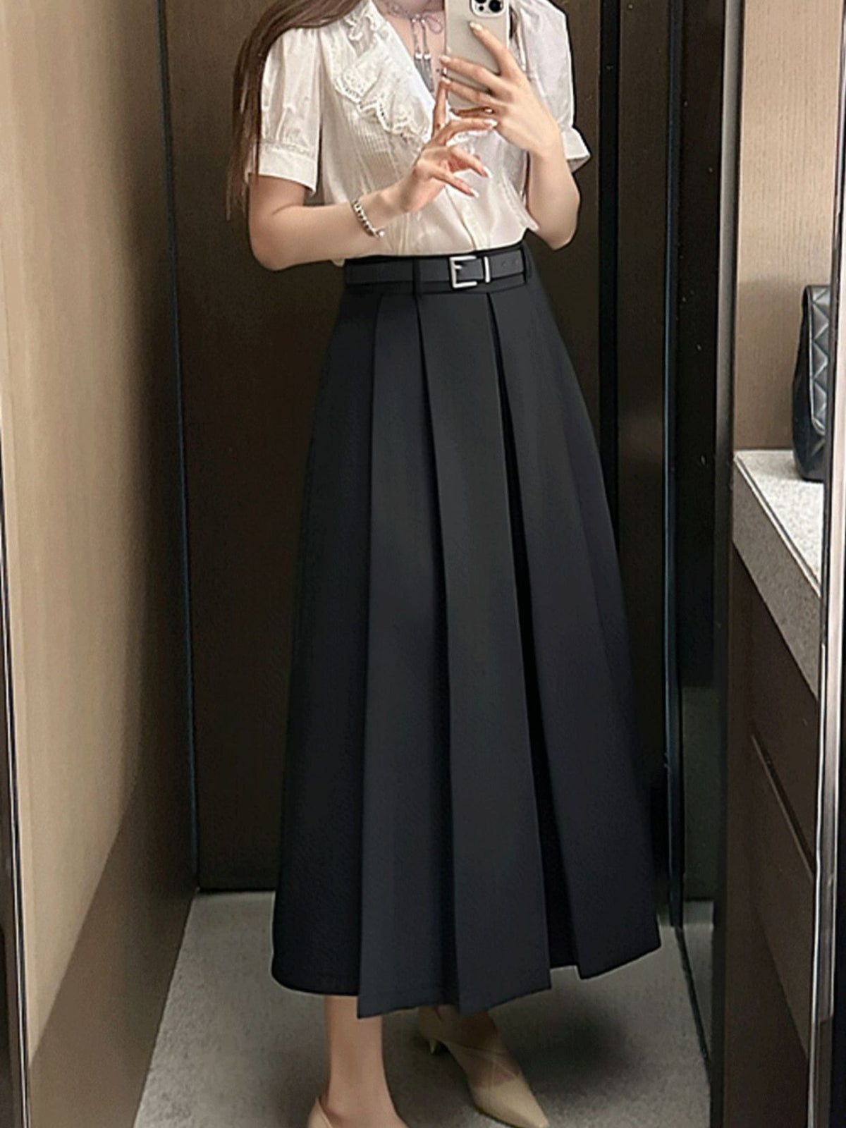 Elegant A-Line Pleated Midi Skirt — BL1122