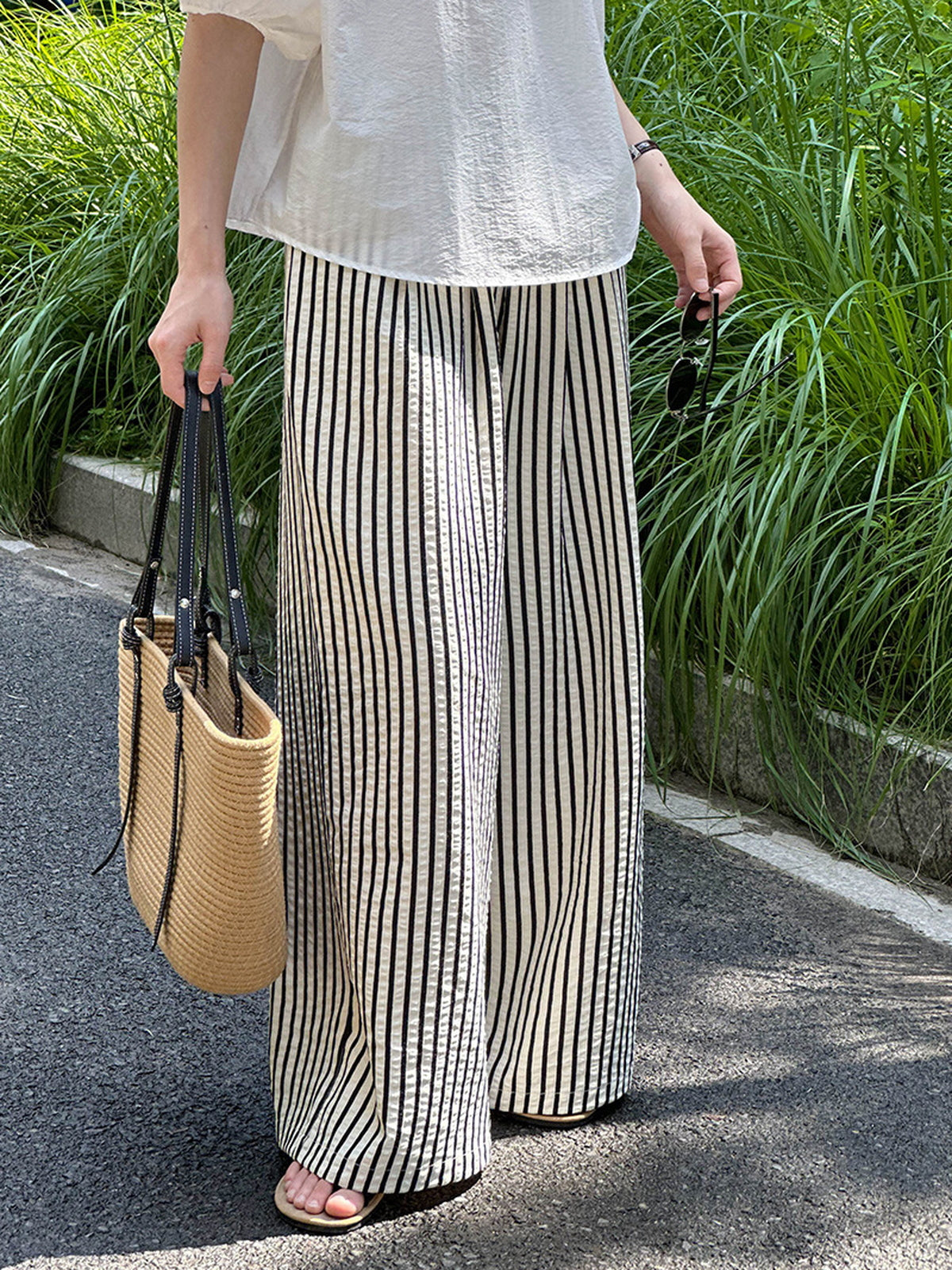 Monotone Fine Stripe Casual Pants — BL1125