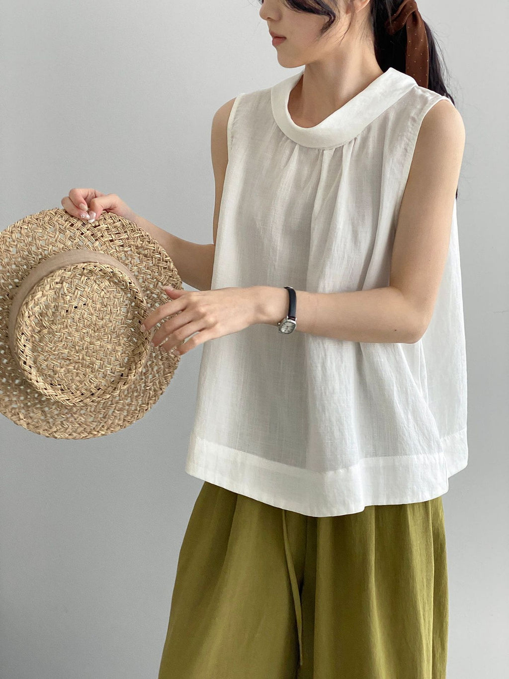 Nuance Neck Sleeveless Tops — BL1126
