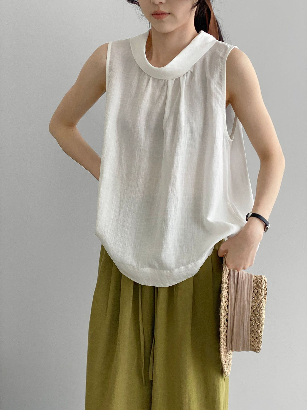 Nuance Neck Sleeveless Tops — BL1126