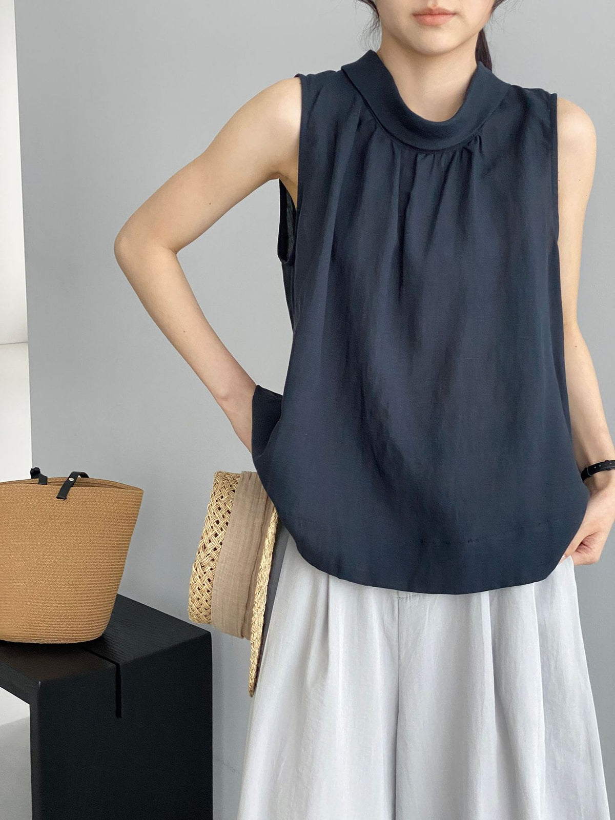Nuance Neck Sleeveless Tops — BL1126