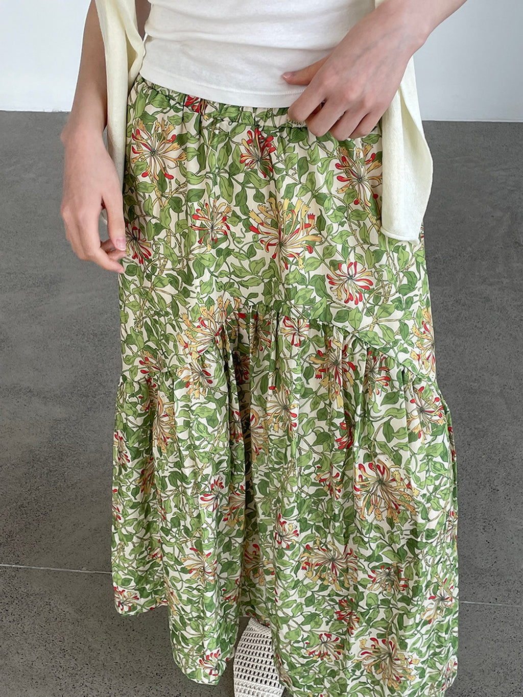 Botanical Print Lightweight Fluid Midi Skirt — BL1128