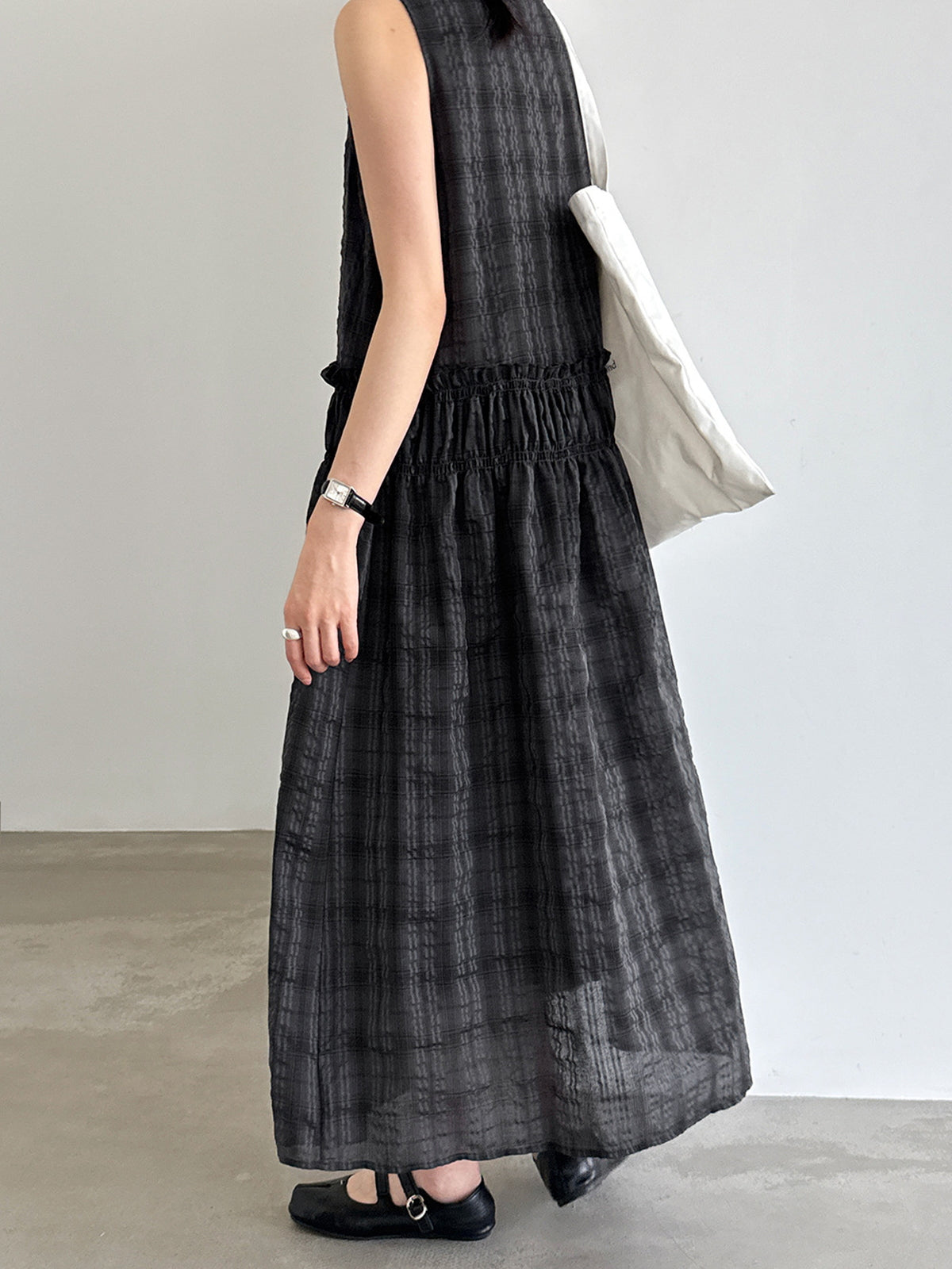 Muted Check Pattern Gathered Fluid Dress — BL1137
