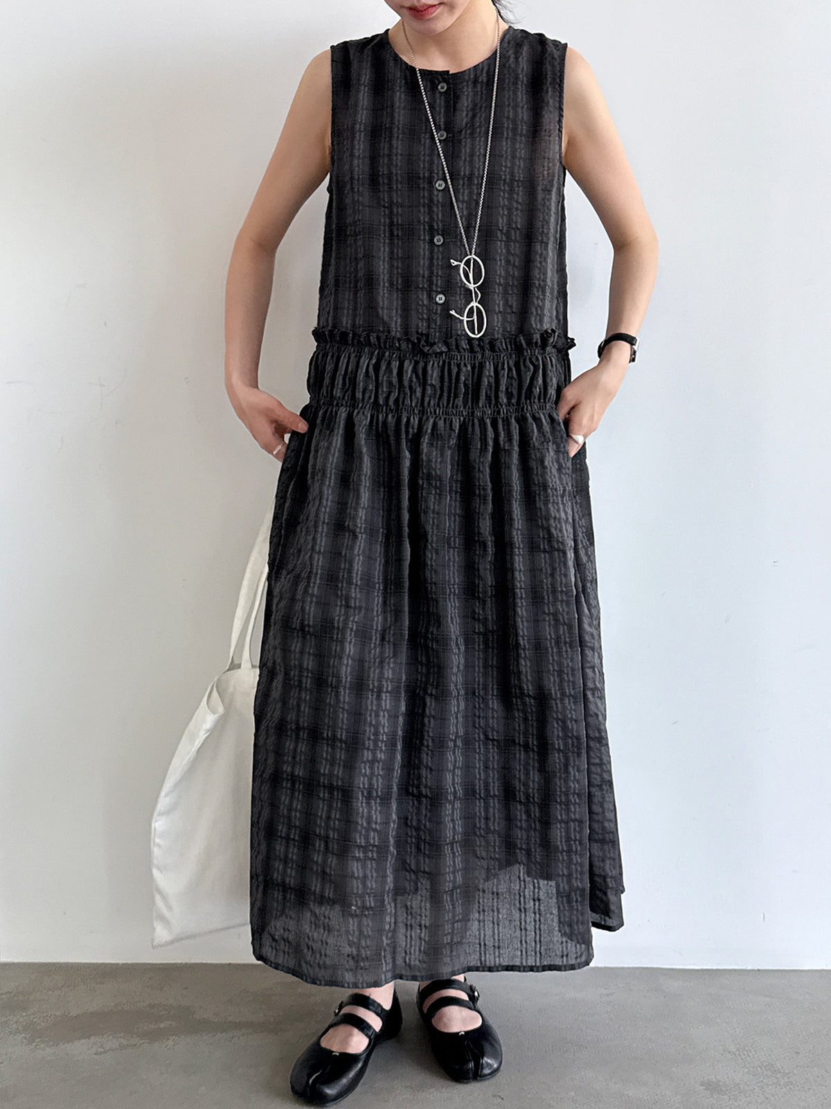 Muted Check Pattern Gathered Fluid Dress — BL1137
