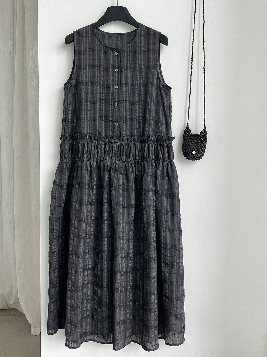Muted Check Pattern Gathered Fluid Dress — BL1137