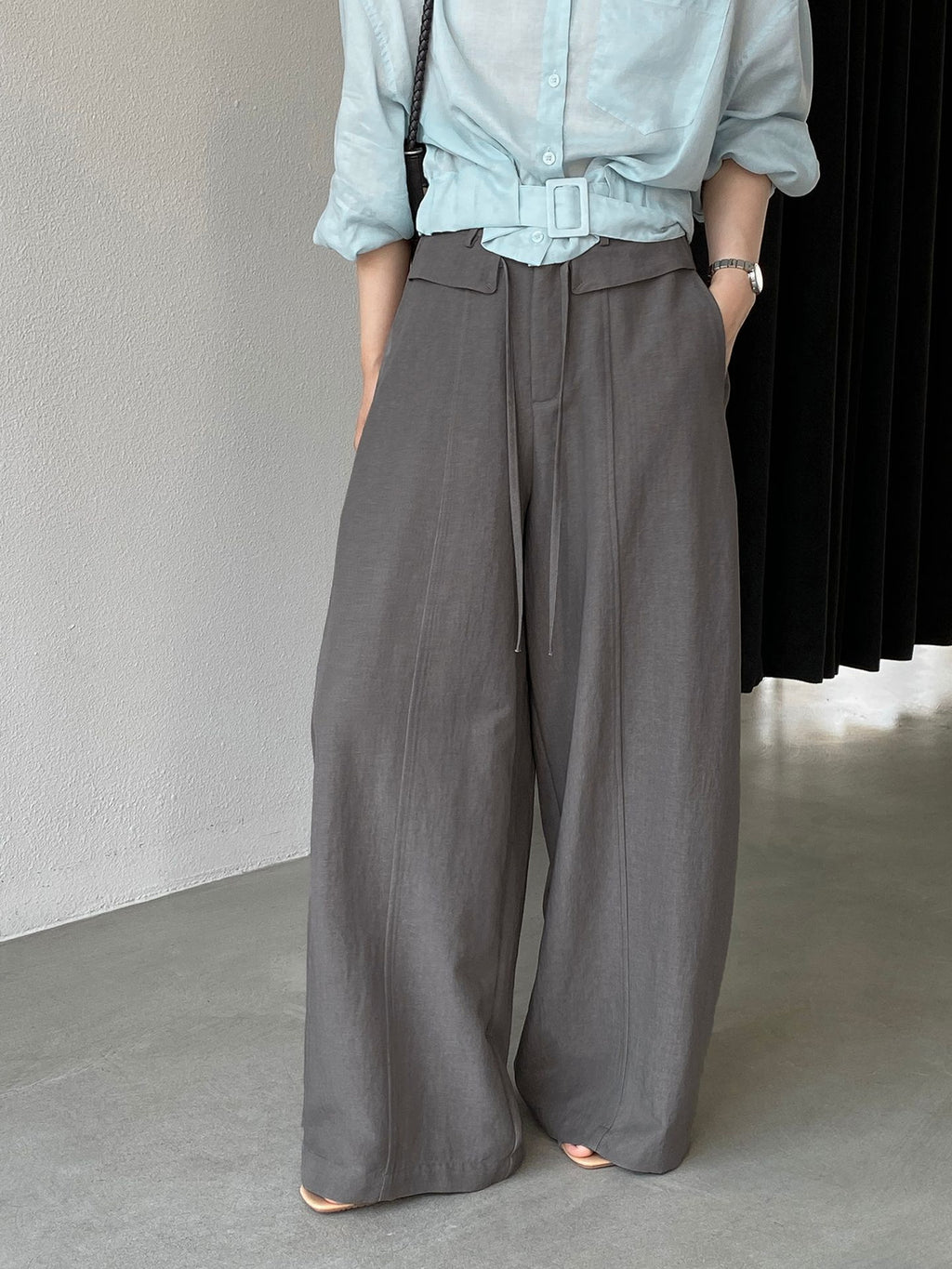 Front Seam Waist Tie Fluid Wide Pants — BL1139