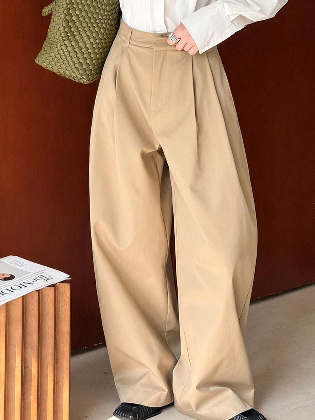 Deep Tucked Architecture Fluid Slacks — BL1141