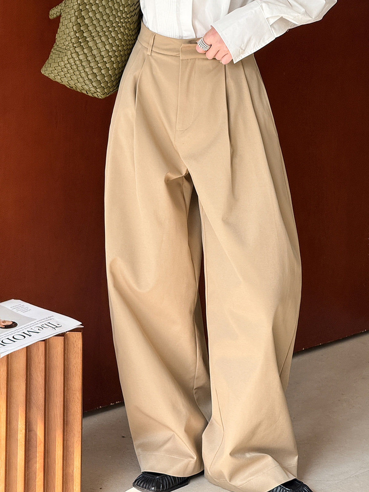 Deep Tucked Architecture Fluid Slacks — BL1141