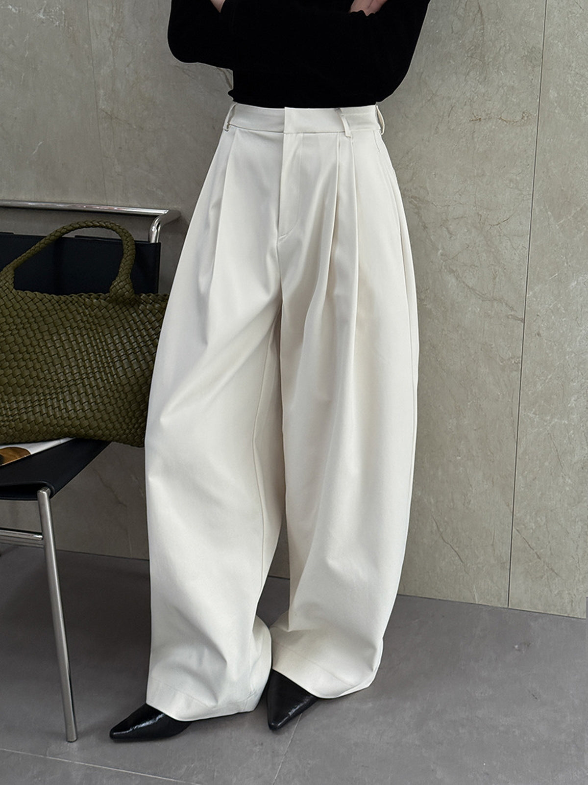 Deep Tucked Architecture Fluid Slacks — BL1141