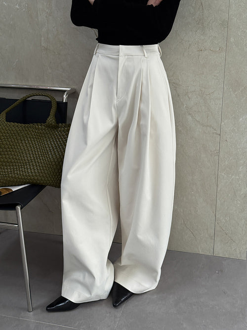 Deep Tucked Architecture Fluid Slacks — BL1141